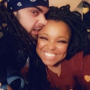 Meet your Posher, Anne-claire